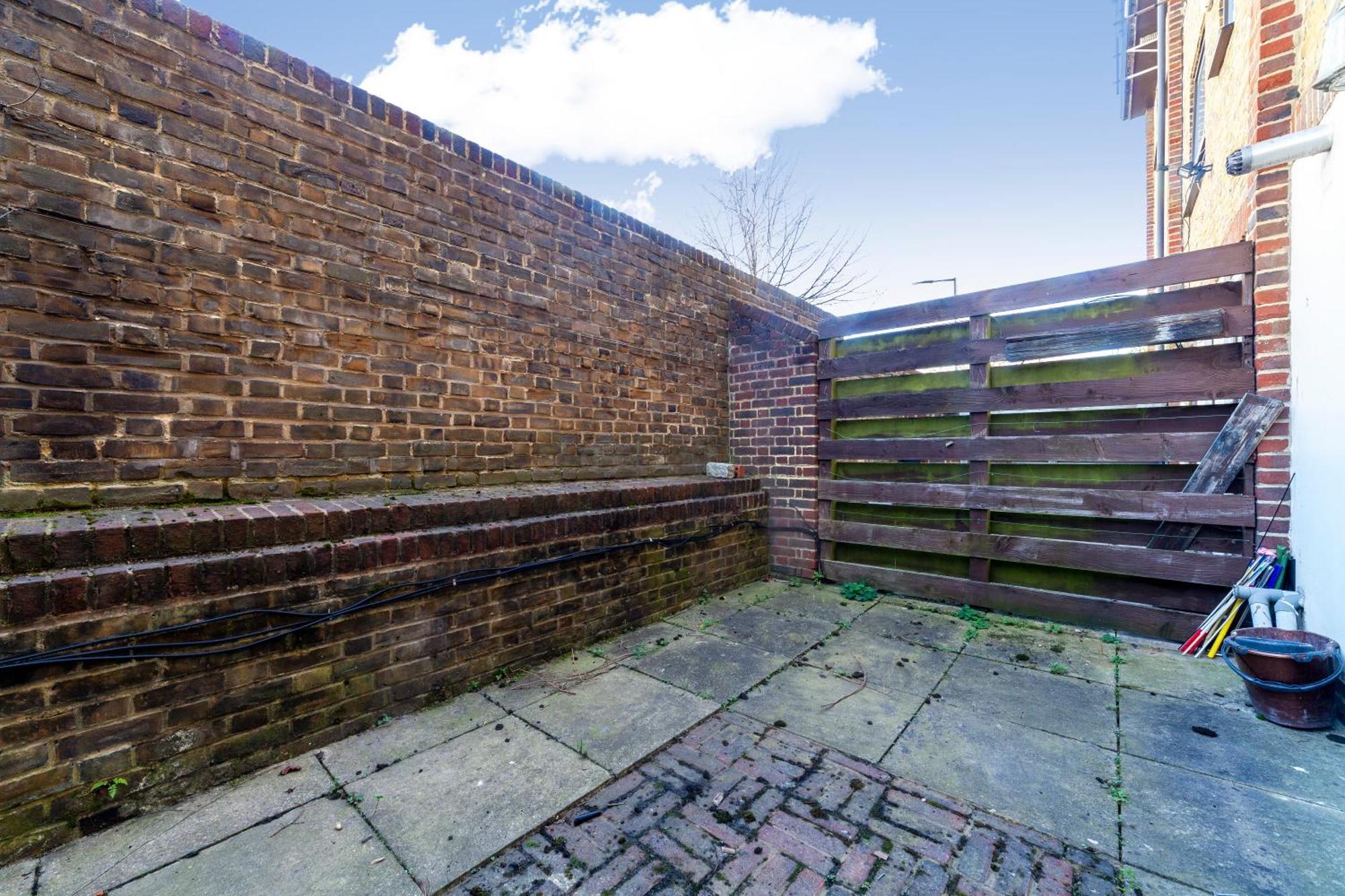 Centrally Located 5br Flat Wparking, Maida Vale * Londra