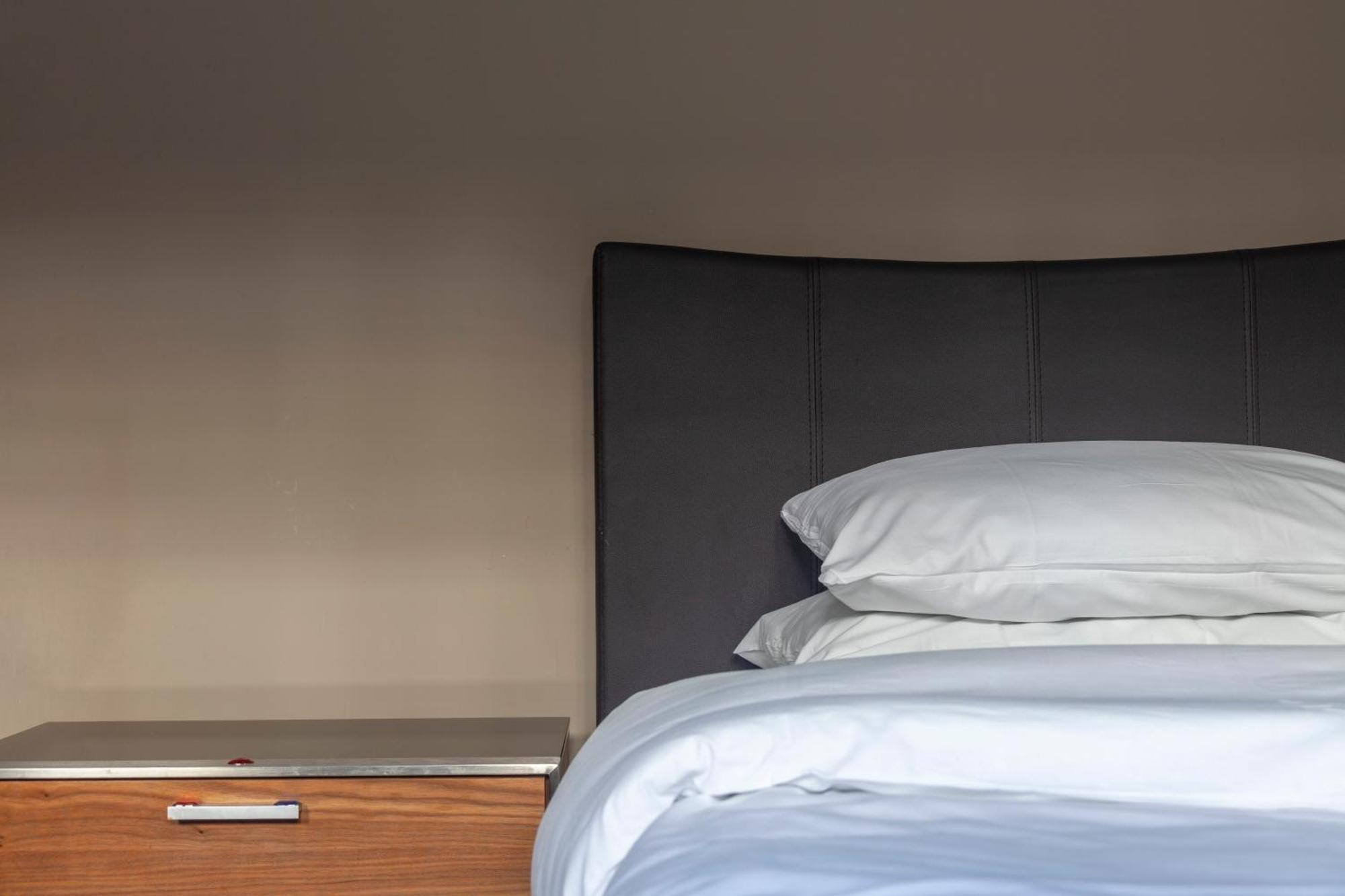 Centrally Located 5br Flat Wparking, Maida Vale Londra